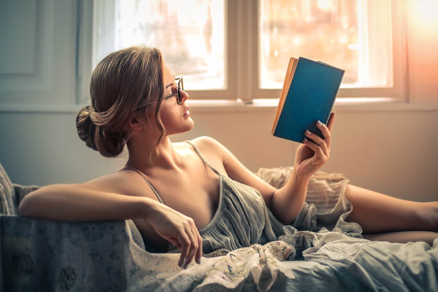 Woman orgasm while reading book johanna free porn photo